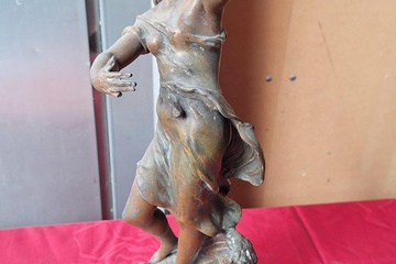 Afbeelding van Beeld Vrouw Moreaux