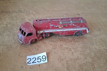 Afbeelding van Dinky Toys Citerne Esso