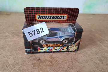 Afbeelding van Matchbox Superfast Lasers, LW-17 Laser Wheels Car, 1:64