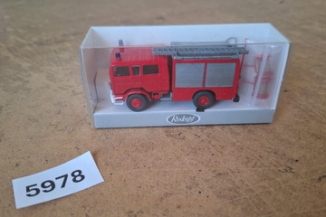 Afbeelding van Roskopf, Magirus-Deutz Brandweerwagen met ladder en toebehoren, 1:87