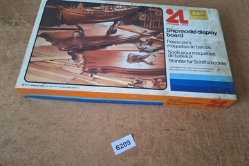 Afbeelding van Artesania Latina, Ship model display board (in originele verpakking)