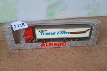 Afbeelding van Albedo Volvo F12 'Trans Euro' vrachtwagen met oplegger (1:87)