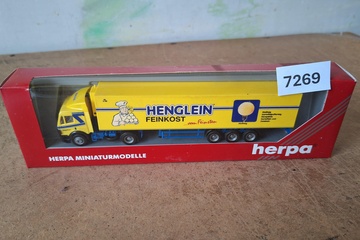 Afbeelding van Herpa MAN F2000 "Henglein Feinkost" vrachtwagen met oplegger (1:87)