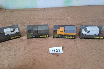 Afbeelding van Verem Assortiment mini-voertuigen waaronder Citroën C15 en Peugeot J5 Air France, set van vier (1:87)
