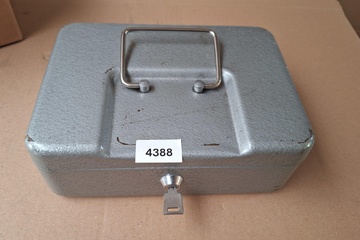 Afbeelding van Opbergkist met sleutel