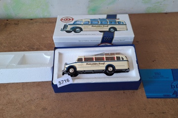 Afbeelding van Matchbox The Dinky Collection, 1950 Mercedes-Benz Diesel Omnibus Type O-3500, 1:50