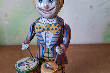 Afbeelding van Opwindbaar blikken speelgoed Clown met trommels