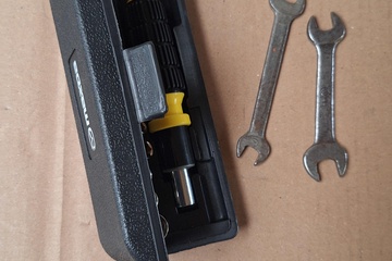 Afbeelding van Mazda set en steekslutels