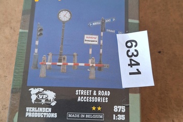 Afbeelding van Verlinden Productions, Street & Road Accessories nr. 875 modelbouwset 1:35