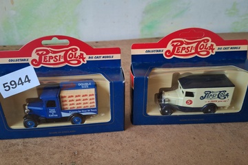 Afbeelding van Lledo Days Gone, Pepsi-Cola Model T Van & Chevrolet Delivery Truck Set (2 stuks), 1:43