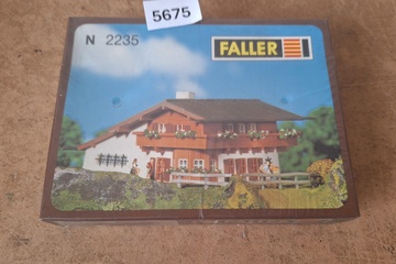 Afbeelding van Faller Alpine Boarding House N 2235