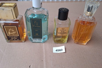 Afbeelding van Lot Parfumflessen