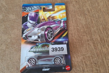Afbeelding van Hot Wheels Silver series modelauto in blister