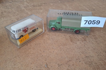 Afbeelding van Brekina / Wiking Brekina Magirus-Deutz vrachtwagen met huif & Wiking VW T1 Bonbel busje (1:87)