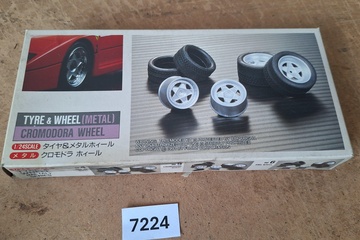 Afbeelding van Fujimi Tyre & Wheel Metal - Cromodora Wheel modelbouwset 19105 (1:24)