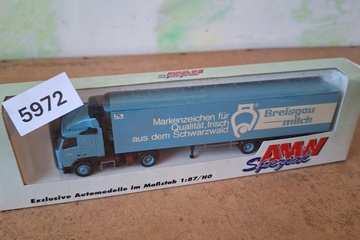 Afbeelding van AMW Spezial, Volvo FH Semi-Truck 'Breisgau Milch', 1:87