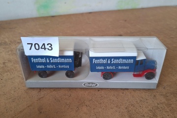 Afbeelding van Roskopf Maffei Lastzug "Fenthol & Sandtmann Leipzig" (Klassieke Vrachtwagen met Aanhanger) 1:87