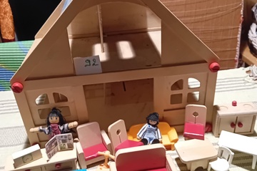 Afbeelding van Houten speelgoedhuis met figuren