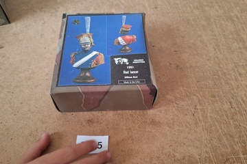 Afbeelding van Verlinden Productions, Red Lancer 200mm Bust modelbouwset nr. 1861