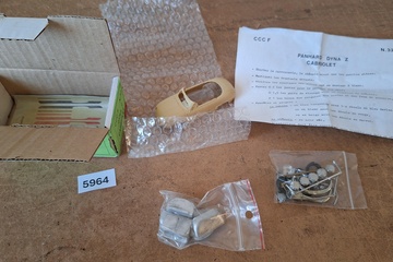 Afbeelding van CCC F, Panhard Dyna Z Cabriolet Kit (ongemonteerd witmetaal/hars bouwpakket), 1:43