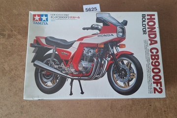 Afbeelding van Tamiya Honda CB900F2 Bold d'Or 1:12