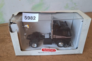 Afbeelding van Wiking, Mercedes-Benz 1850 Zugmaschine / Zwaartransport Trekker, 1:87