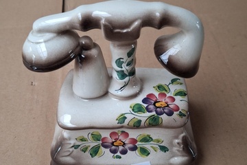 Afbeelding van Porselein  beeld telefoon