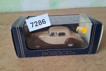 Afbeelding van Eligor Citroën Traction Avant 11cv (1:43)