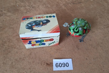 Afbeelding van Springende kikker ("Jumping Frog" MS082, opwindbaar, met doos) - Blikken speelgoed