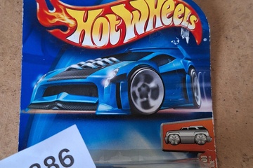 Afbeelding van Hot Wheels Blings, Cadillac Escalade, 1:64