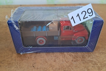 Afbeelding van Bij Kuifje in de auto Moulinsart modelauto