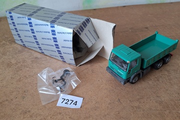 Afbeelding van Conrad Mercedes-Benz Actros 3-assige kipper vrachtwagen (1:50)
