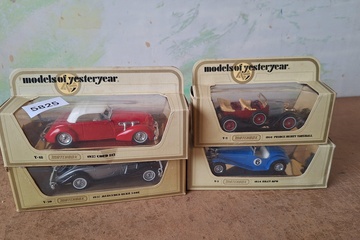 Afbeelding van Matchbox Models of Yesteryear Multi-Pack, 1937 Cord 812 / 1914 Prince Henry Vauxhall / 1937 Mercedes-Benz 540K / 1934 Riley MPH (4 stuks), 1:43