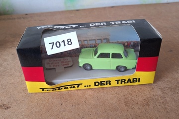 Afbeelding van Trabant 601 "Der Trabi" Maueröffnung 1989 1:43