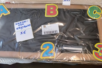 Afbeelding van 6x Kartonnen Krijtbord letters/cijfers