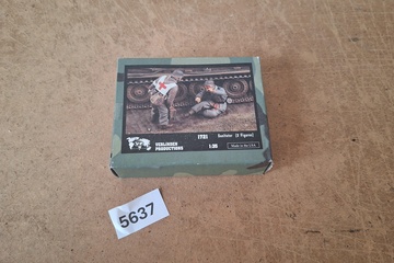 Afbeelding van Verlinden Productions Sanitaeter 2 Figures 1:35