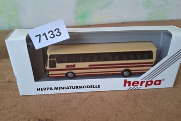 Afbeelding van Herpa Setra S 215 HD 'Marti / Schweiz' touringcar autobus (1:87)