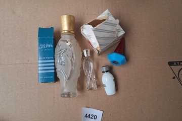 Afbeelding van Lot Parfumflesjes