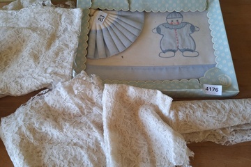 Afbeelding van Partij kant en badgerief baby set