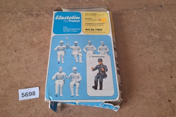 Afbeelding van Elastolin by Preiser Motorists Motorradfahrer 7804 70mm