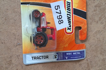 Afbeelding van Matchbox, Tractor 'MBX Metal Ready Action', 1:64