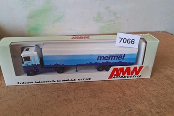 Afbeelding van AWM Scania 'Jean-Claude Mermet' vrachtwagen met oplegger (1:87)