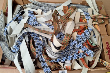 Afbeelding van partij sigarenbanden op lint