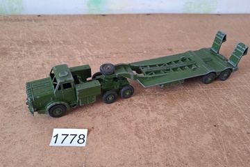 Afbeelding van Dinky Toys Supertoys Tank Transporter 