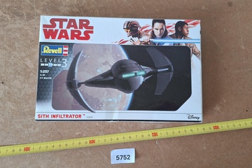 Afbeelding van Revell Star Wars Sith Infiltrator