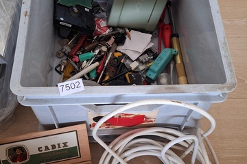 Afbeelding van Lot elektronica ed in bak