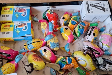 Afbeelding van Verzameling blikken mechanische zwemmende eendjes ("Swimming Duck MS 295", grote set met originele doosjes) – Blikken speelgoed
