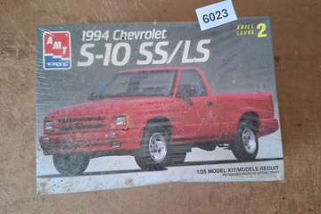 Afbeelding van AMT Ertl, 1994 Chevrolet S-10 SS/LS Plastic Bouwpakket, 1:25
