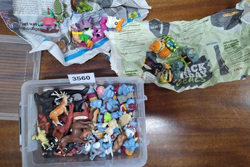 Afbeelding van Speelfoed figuurtjes oa Kinder Surprise