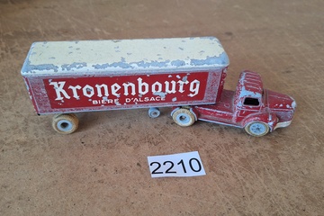 Afbeelding van JRD Kronenbourg modelvrachtwagen
